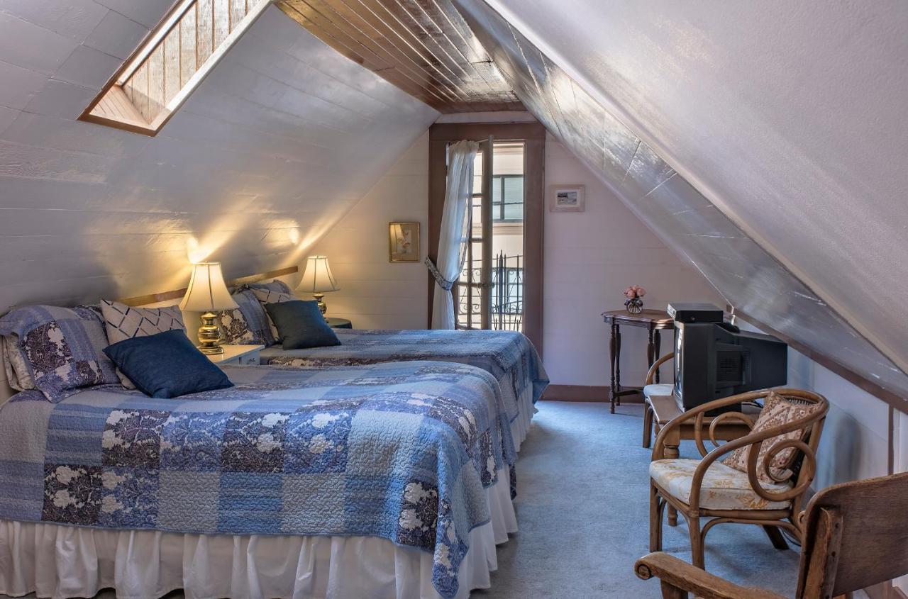 Clementine'S Guest House & Vacation Rentals Astoria Eksteriør bilde
