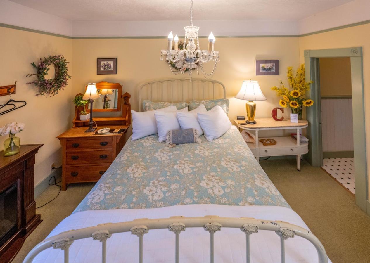 Clementine'S Guest House & Vacation Rentals Astoria Eksteriør bilde