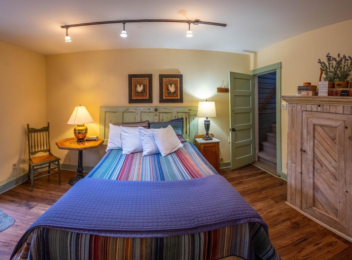 Clementine'S Guest House & Vacation Rentals Astoria Eksteriør bilde