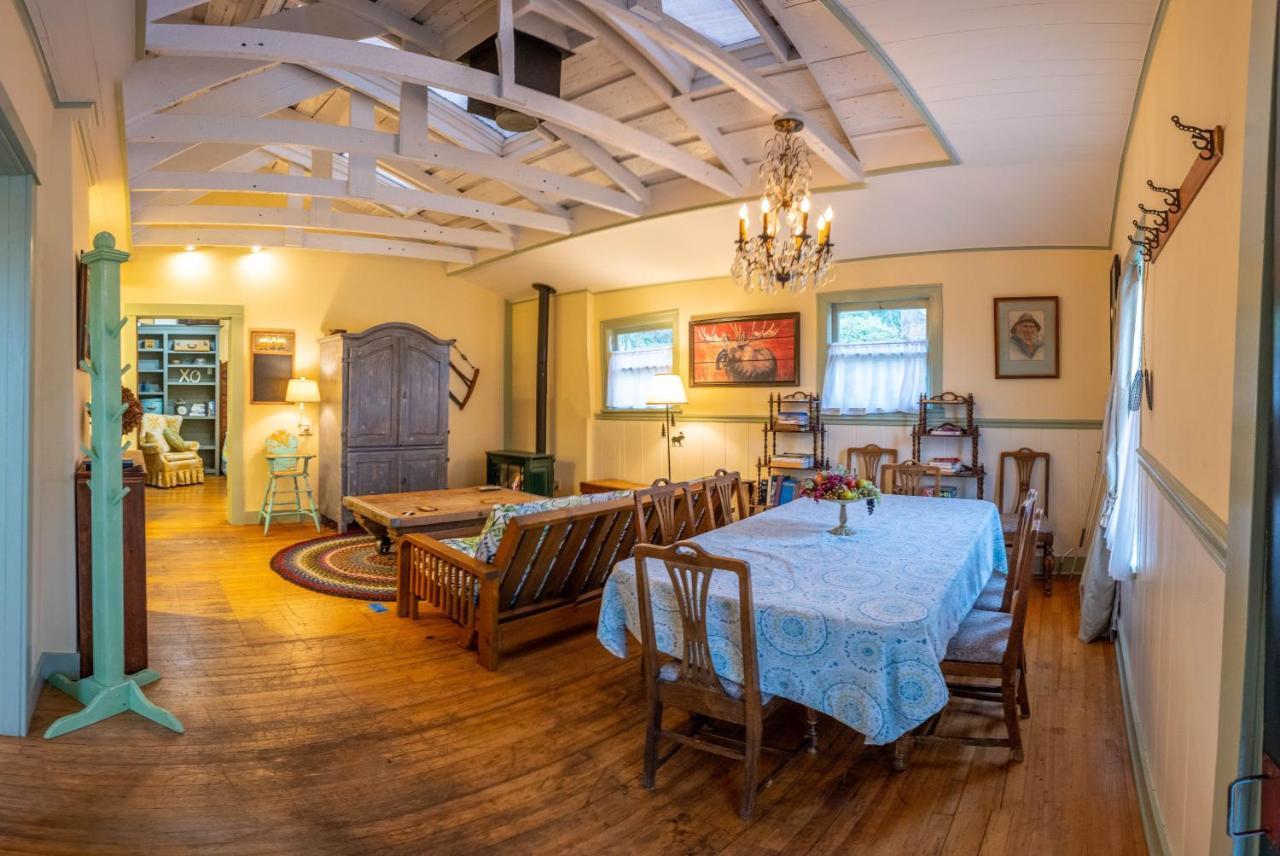 Clementine'S Guest House & Vacation Rentals Astoria Eksteriør bilde
