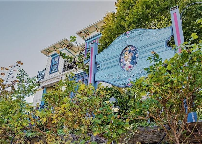 Clementine'S Guest House & Vacation Rentals Astoria Eksteriør bilde